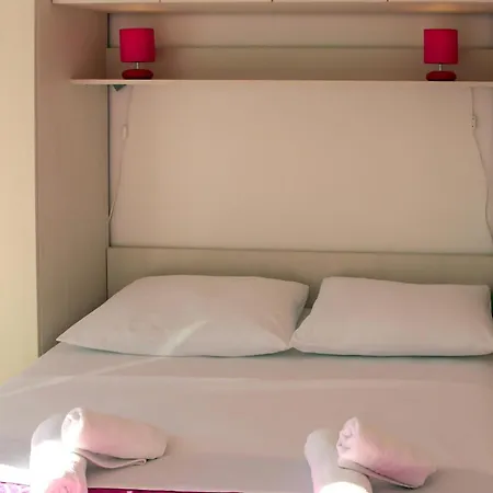 1 Bedroom Awesome In